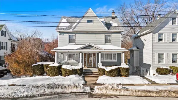 135 137 Charles Street, Throop, PA 18512