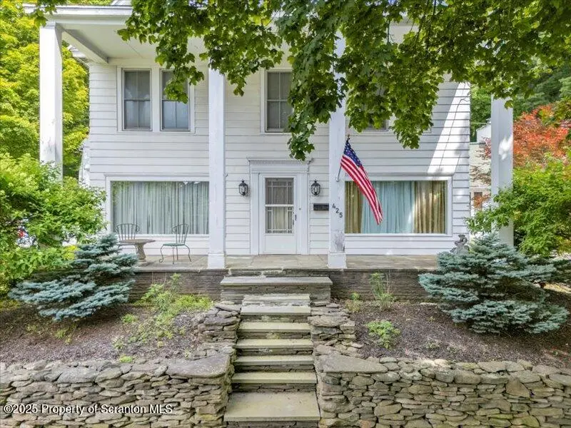 425 Lake Avenue, Montrose, PA 18801 - #2