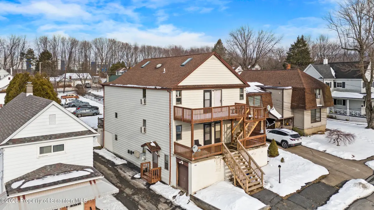 994-996 E Scott Street, Olyphant, PA 18447 - #1