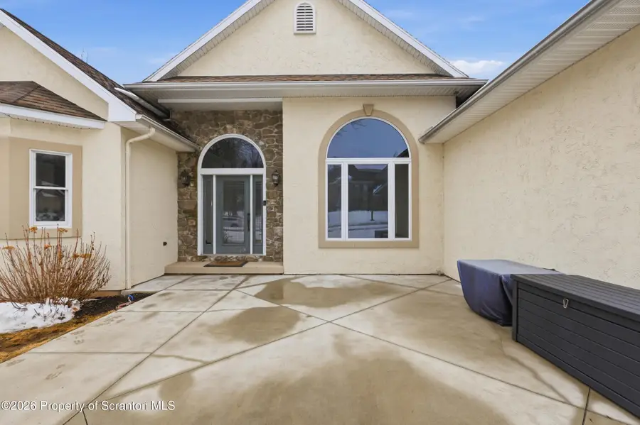 603 Clover Lane, Moscow, PA 18444 - #2