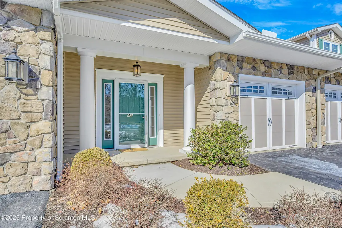 42 Wyndham Road, South Abington, PA 18411 - #1