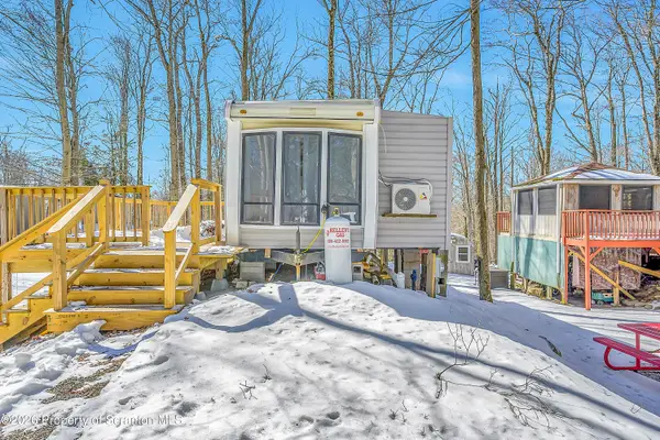 102 Canoe Corridor, Covington Twp, PA 18424