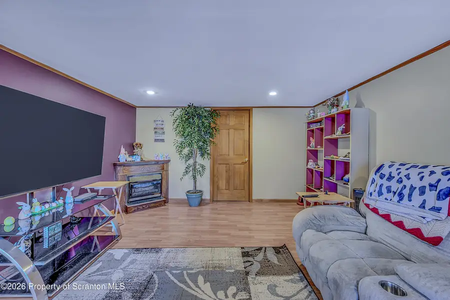 712 Edgebrook Drive, Moosic, PA 18507 - #2