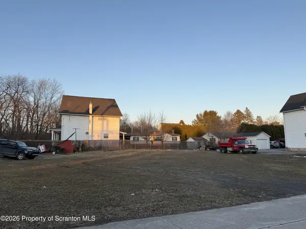 207 209 211 213 Church, Jessup, PA 18434