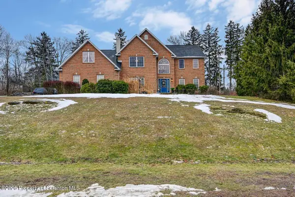 20 Misty Lane, Clarks Summit, PA 18411