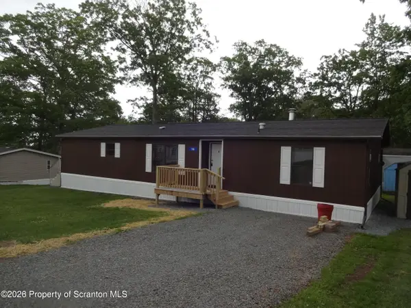 16 Hi-view Drive, Jefferson Twp, PA 18436