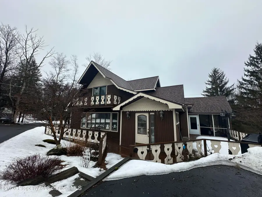 15 Fall Place, Union Dale, PA 18470 - #2