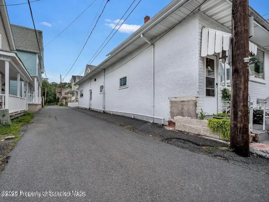 1 3 Ferguson Place, Dunmore, PA 18509 - #3