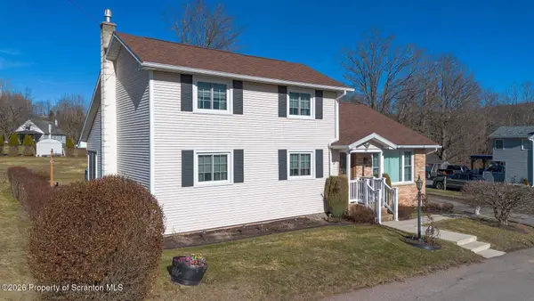 44 Mccabe Avenue, Carbondale, PA 18407