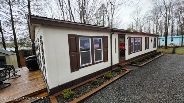 147 Spruce Street, Greentown, PA 18426