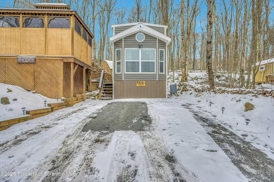 256 Thoroughbred Terrace, Covington, PA 18424 - #2