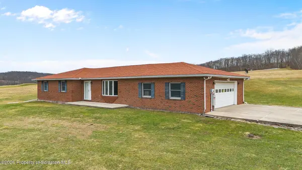 2409 Red Oak Drive, Clarks Summit, PA 18411