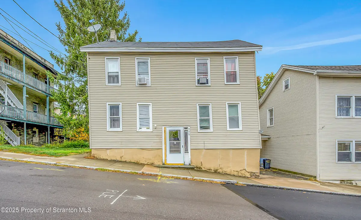 916 W Linden Street, Scranton, PA 18504 - #1