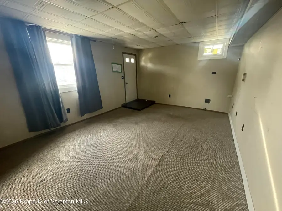 401 Putnam Street, Scranton, PA 18508 - #3