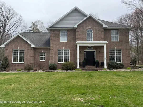 107 Joyce Drive, Moosic, PA 18507