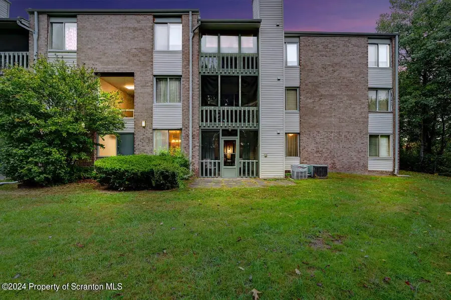 1102 Summit Pointe, Scranton, PA 18508 - #3