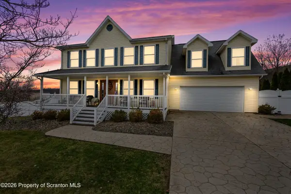 213 Raymond Drive, Jermyn, PA 18433