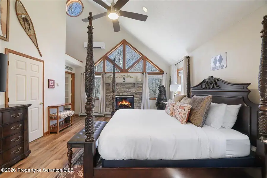 74 Mildred Drive, Clifton, PA 18424 - #2