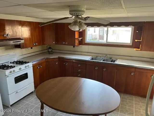 409 Honesdale Court, Scranton, PA 18509 - #3