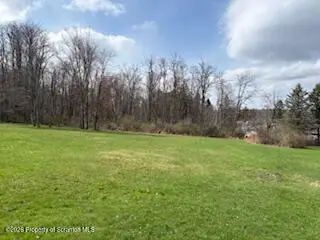 Edwards Avenue, Glenburn, PA 18411