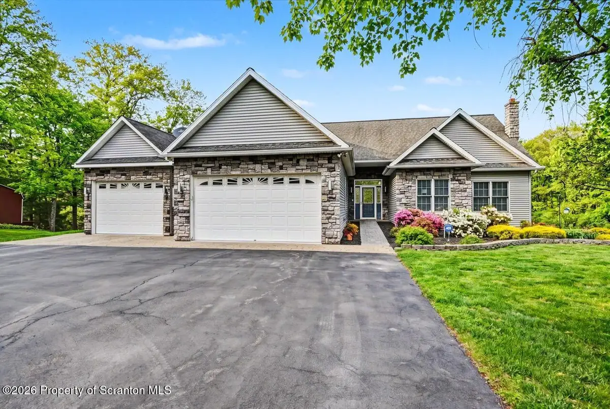 33 Parry Road, Moscow, PA 18444 - #1