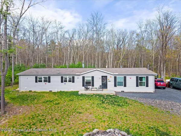 396 Park Road, Dingmans Ferry, PA 18328