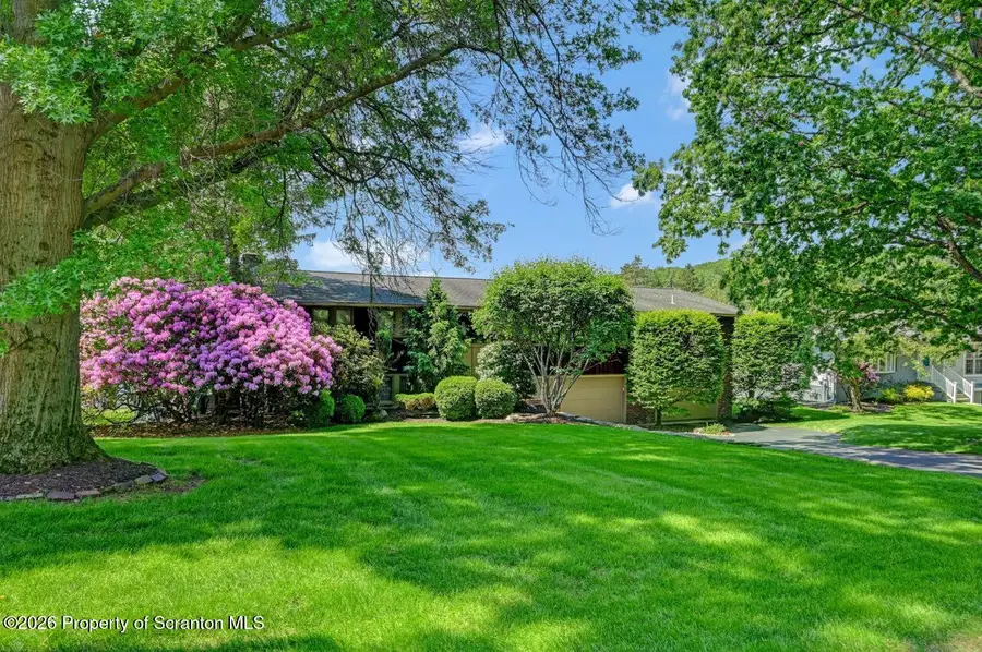 12 Lakeside Drive, South Abington, PA 18411 - #2