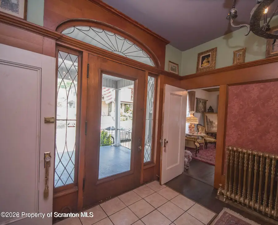 24 Garfield Avenue, Carbondale, PA 18407 - #3