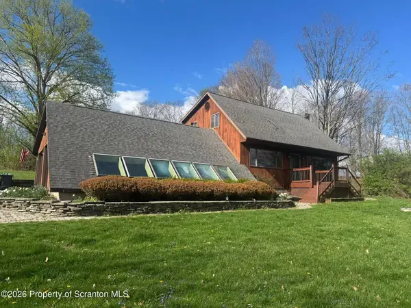 13 Fieldstone Drive, Scott Twp, PA 18411