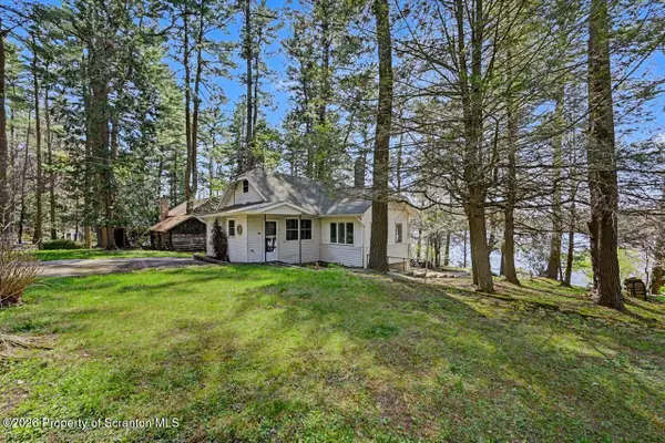 164 Pinewood Road, Fleetville, PA 18420