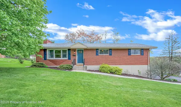 402 Tulip Circle, Clarks Summit, PA 18411