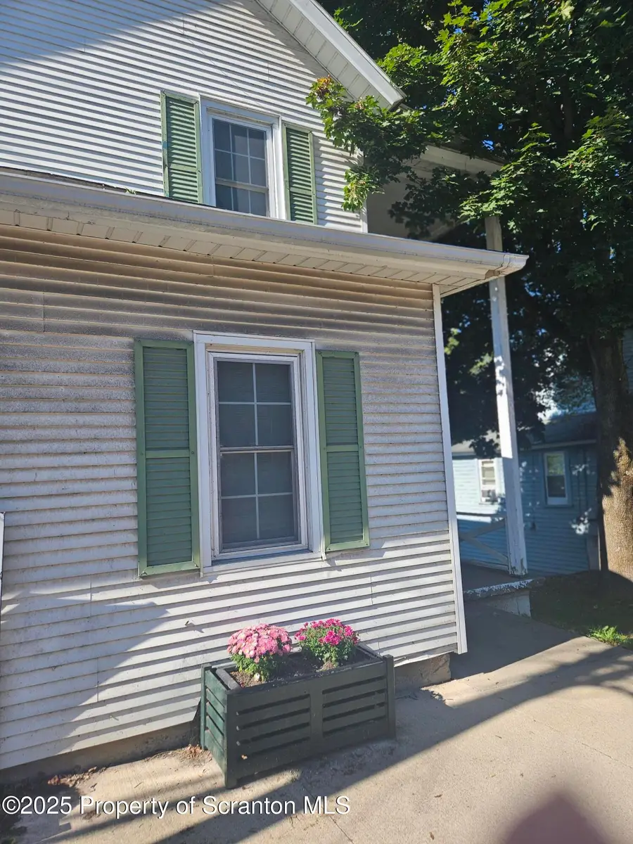 105 College Avenue, Factoryville, PA 18419 - #3