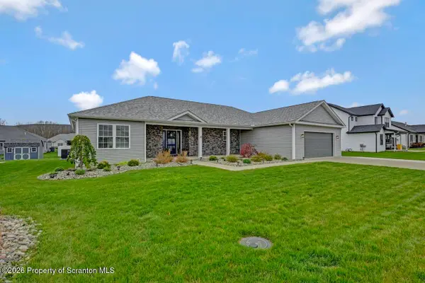 114 Osprey Lane, Archbald, PA 18403
