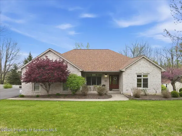 121 Ridgeview Drive, Scranton, PA 18504