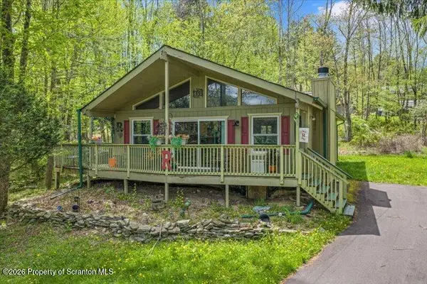 109 Woodhill Lane, Lake Ariel, PA 18436