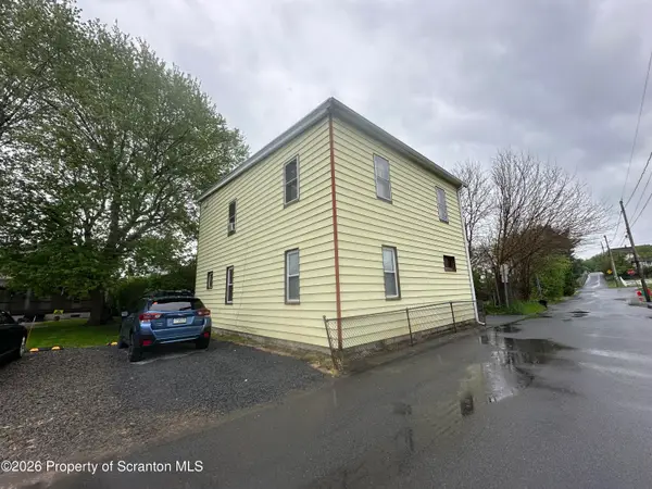 1013 Grant Court #REAR, Dickson City, PA 18519