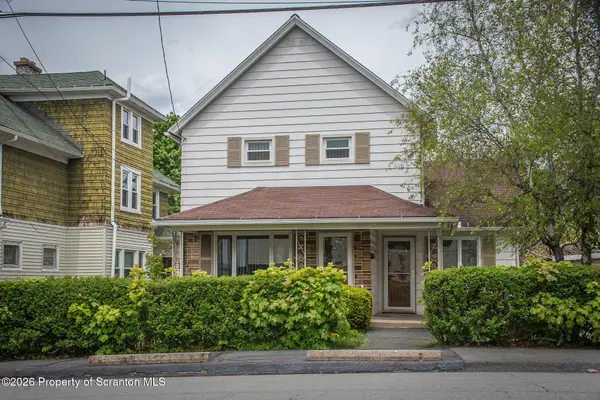 537 Charles Street, Throop, PA 18512