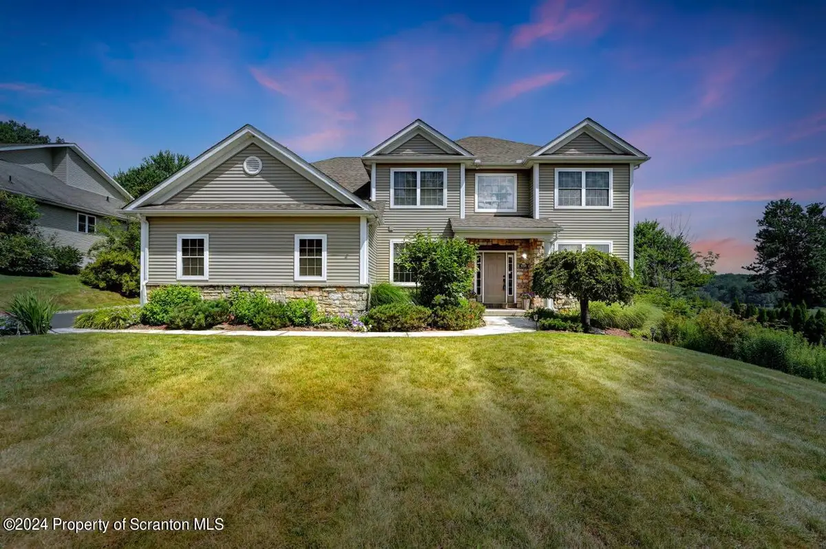 1028 Circle Green Drive #L 15, South Abington, PA 18411 - #1
