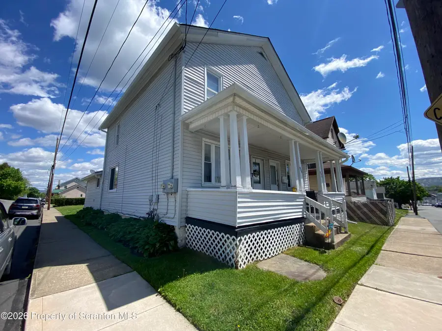 422-424 W Taylor Street, Taylor, PA 18517 - #2