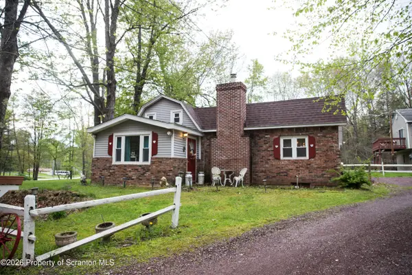 11 Branning Road, Beach Lake, PA 18405