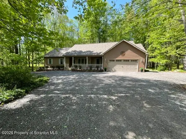 5 Cardinal Drive, Gouldsboro, PA 18424