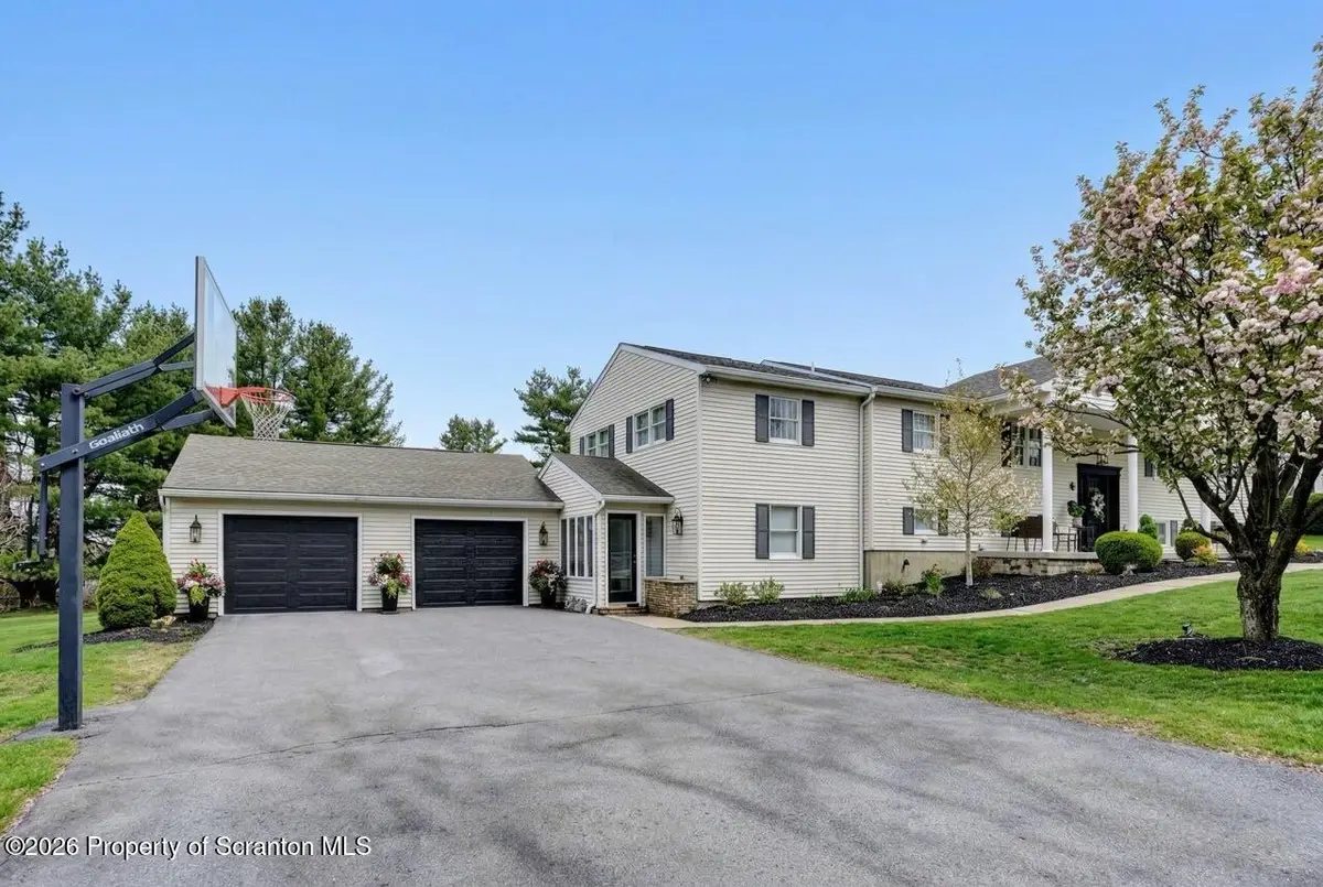 115 Greenbrier Drive, Clarks Green, PA 18411 - #1