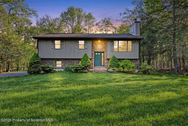 11 Bass Court, Gouldsboro, PA 18424