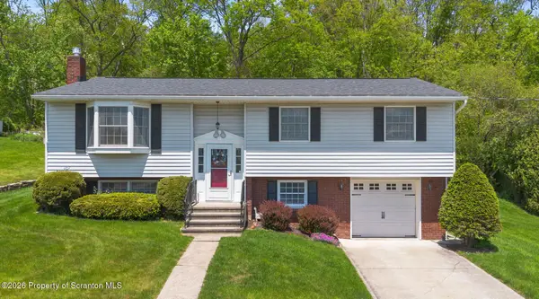 210 Prynn Street, Peckville, PA 18452