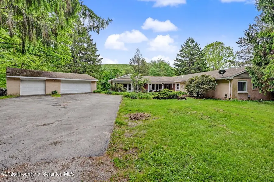 1000 Layton Road, South Abington, PA 18411 - #2