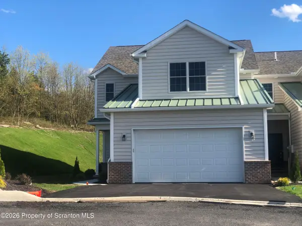 3701 Sinclair Close S #Unit 37 A, Moosic, PA 18507