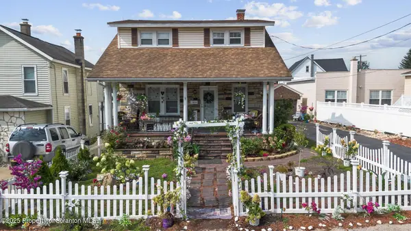 625 Keystone Avenue, Peckville, PA 18452