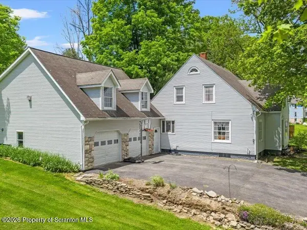 71 Pleasant Avenue, Thompson, PA 18465