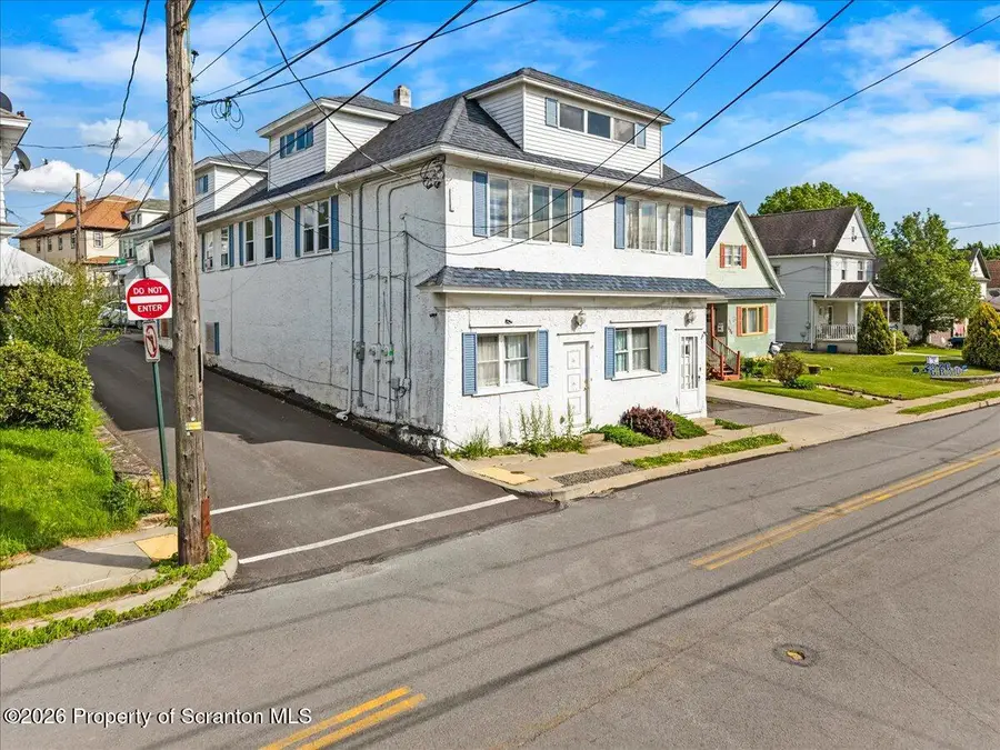810 George Street, Throop, PA 18512 - #2