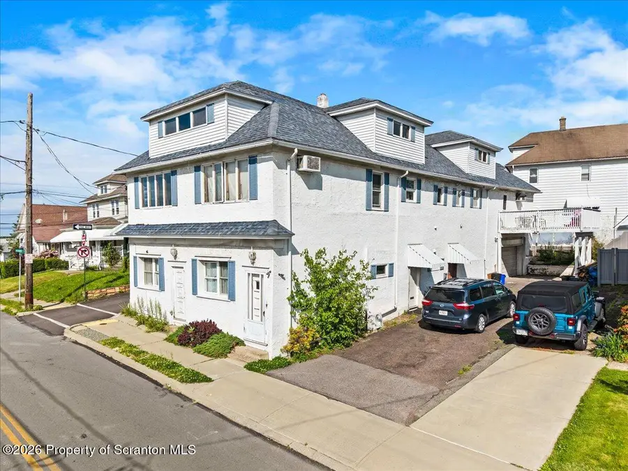 810 George Street, Throop, PA 18512 - #3